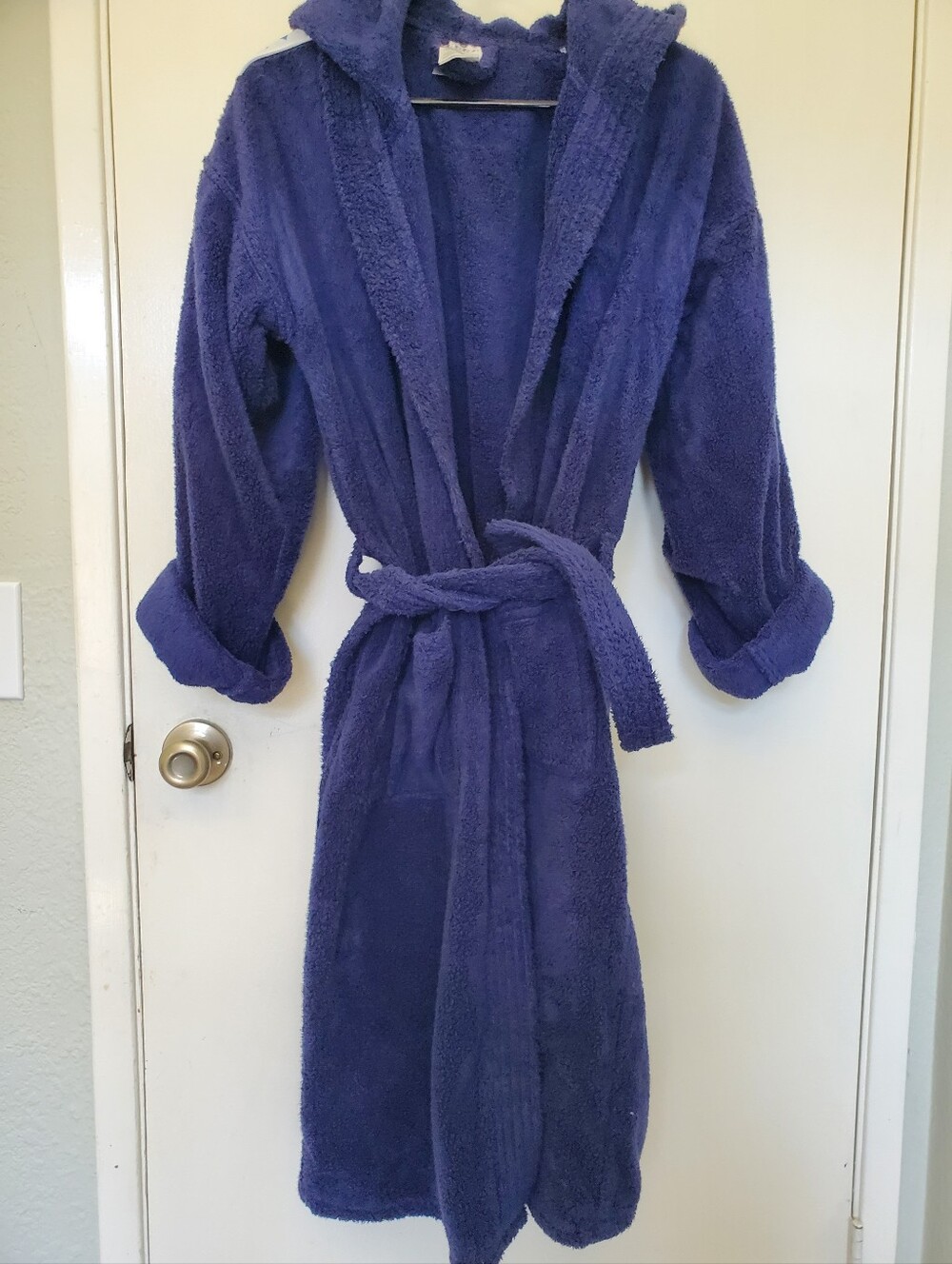 Arena Plush Hooded Team Robe in Deep Blue